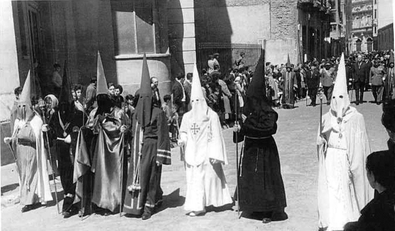 De la incorporación al esplendor: la Orden Tercera en la Semana Santa